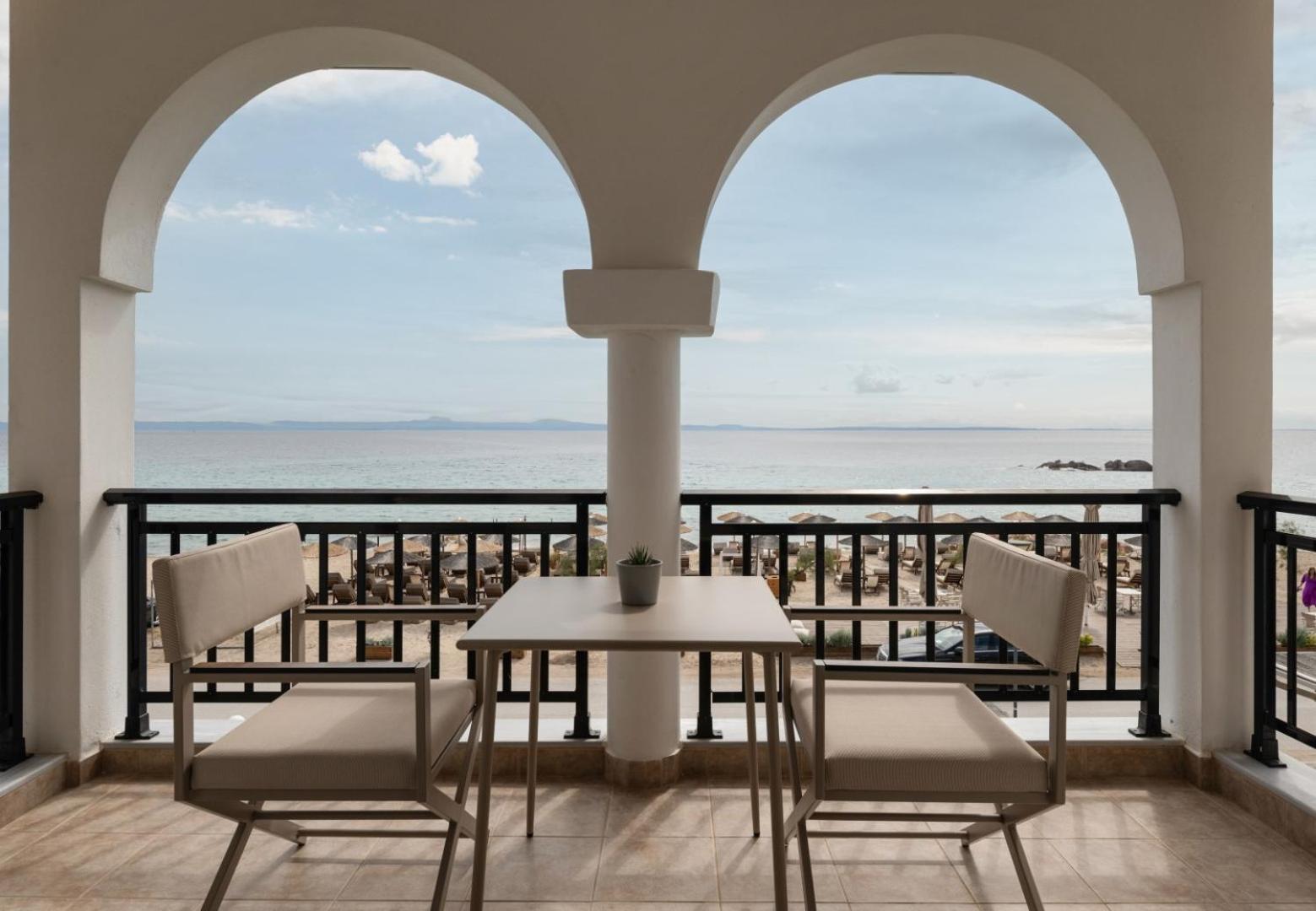 ニキティAssano Seafront Luxuryアパートメント エクステリア 写真